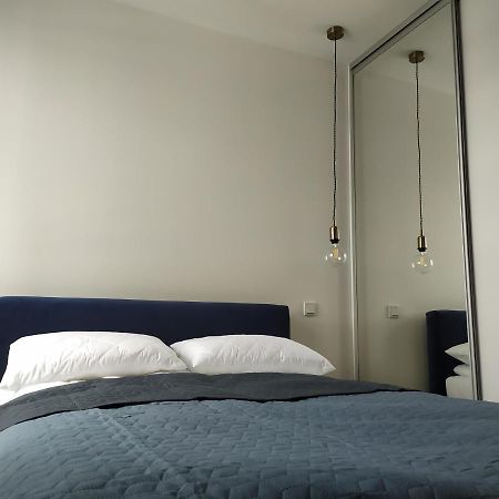 Krakow City Center Navyblue Luxury Apartment Екстер'єр фото